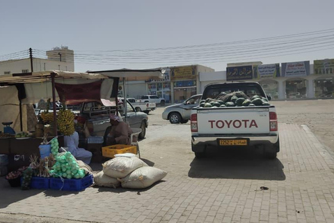 Muscat: Visit Sinaw Market, Izki Village, & Jarnan Cave Tour