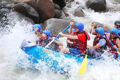 Von Kandy aus: Kelani River White Water Rafting Tour