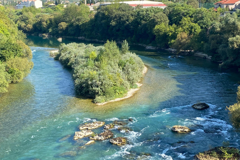 From Dubrovnik: Kravice Waterfalls and Mostar Day Trip From Dubrovnik: Kravice Waterfalls and Mostar Day Trip