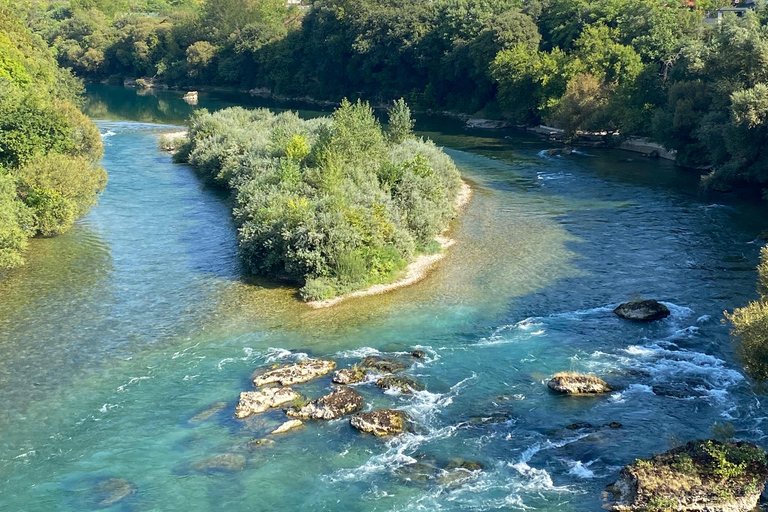 From Dubrovnik: Kravice Waterfalls and Mostar Day Trip From Dubrovnik: Kravice Waterfalls and Mostar Day Trip