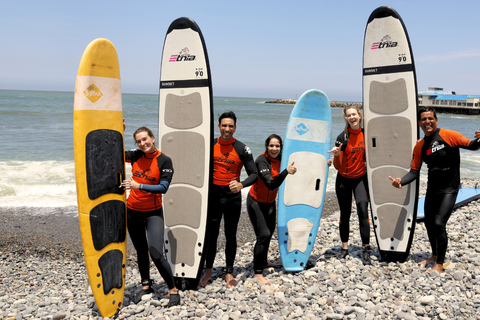 Surf Lessons in Lima: Personalized Coaching & Video Analysis