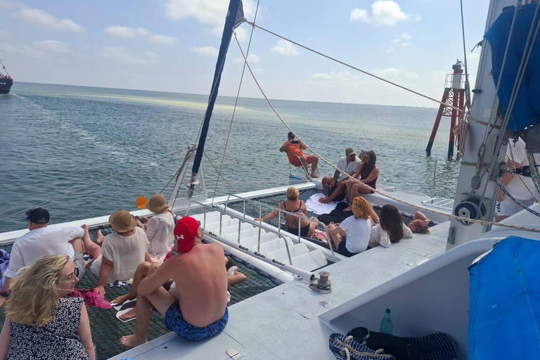 Djerba: excursion en bateau catamaran