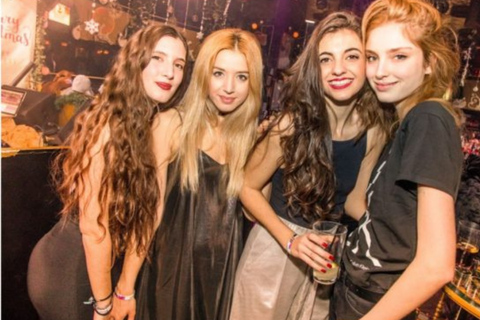 L&#039;Aia: giro dei pub con bevande gratuite e ingressoL&#039;Aia: giro dei pub con drink e ingressi gratis