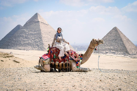 ⁠From Hurghada: Full-Day Trip to Cairo by Plane Option 3 - Giza Pyramids Tour with Optional Museum Visit