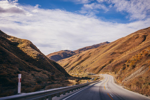 فيوردلاند وميلفورد ساوند: مغامرة المشي لمسافة 4 أيامFiordland &amp; Milford Sound: 4-Day Hiking Adventure