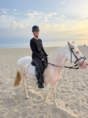 From Porto: 1.5-Hour Beach Horseback Ride & Hotel Pickup