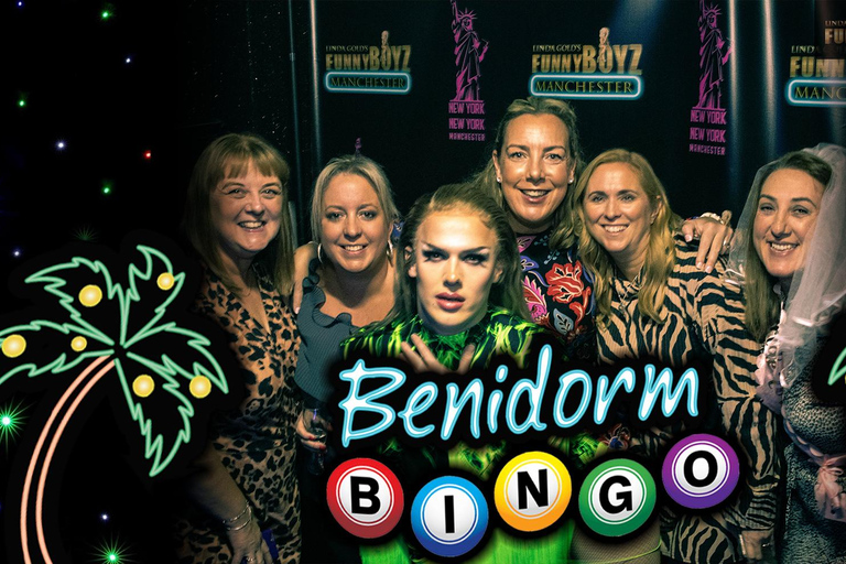 Manchester: FunnyBoyz Benidorm Bingo Kabarett ShowGlas Fizz &amp; Sitzplatz