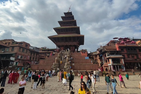 Kathmandu: Nagarkot Sunrise, Cooking Class & Bhaktapur Tour