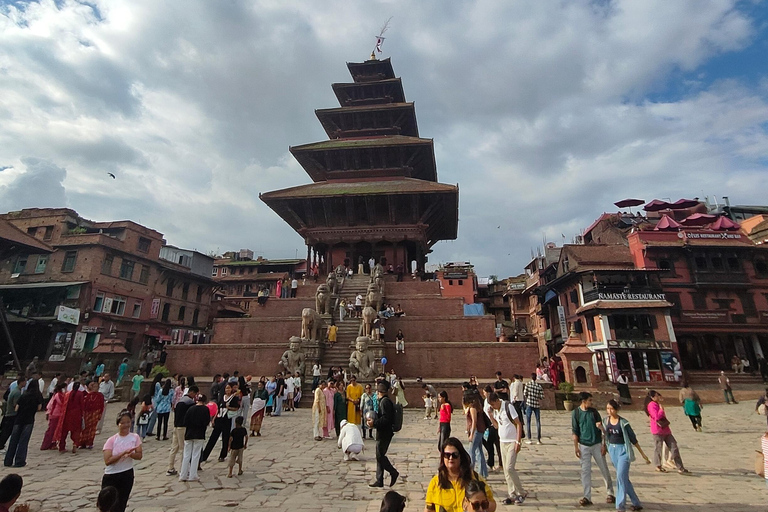 Kathmandu: Nagarkot Sunrise, Cooking Class & Bhaktapur Tour