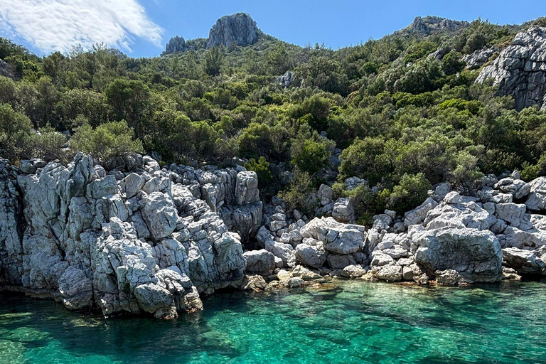 Marmaris: Full Day Boat Trip with BBQ & Drinks Marmaris: Boat Trip and Lunch & Hotel Transfer