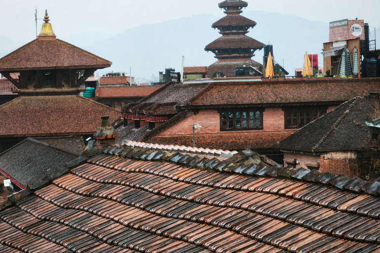 Kathmandu: Bhaktapur and Nagarkot 2-Day Private Tour