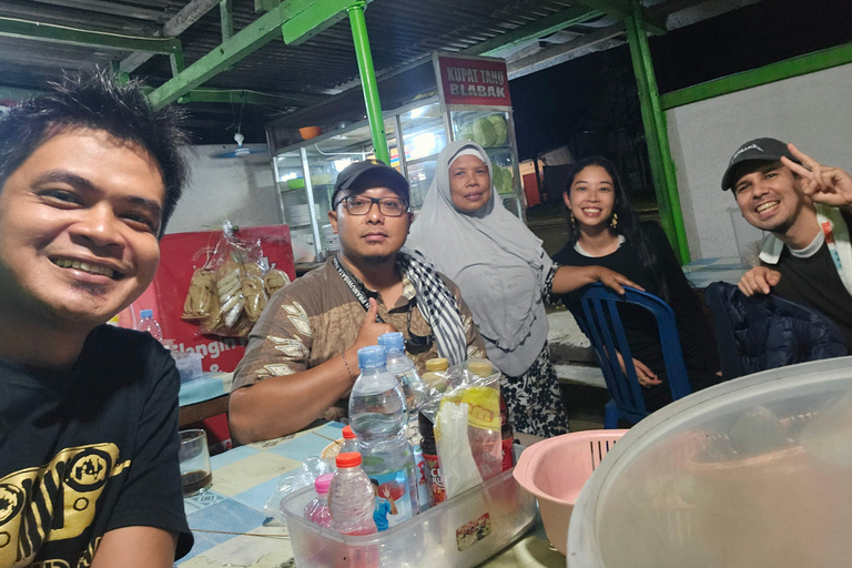 Från Yogyakarta: Dieng-platån &amp; gastronomitur &amp; transferFrån Yogyakarta: Dieng-platån &amp; gastronomi-tur &amp; transfer