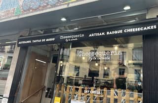 Madrid: Backkurs für baskischen Käsekuchen mit Weinbegleitung