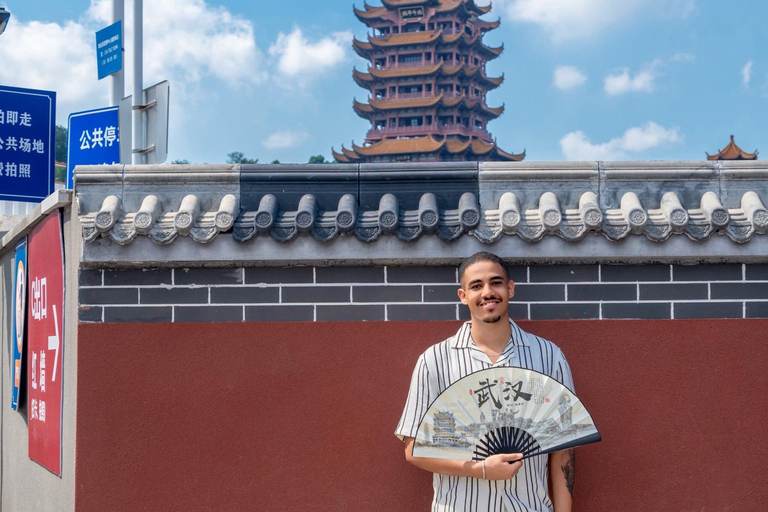 武汉：黄鹤楼和湖北街导览游武汉：黄鹤楼和湖滨步行街导览游