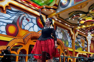 La Paz – El Alto: Eintrittskarte für Cholita Wrestling + Snacks