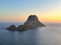 IBIZA, ES VEDRA SUNSET TOUR - Housity