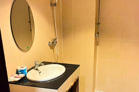 Chiang Mai: 2-Day Luang Prabang Slow Boat Tour & Hotel Chiang Mai:2-Day River Cruise to Luang Prabang&Pak Ou Caves