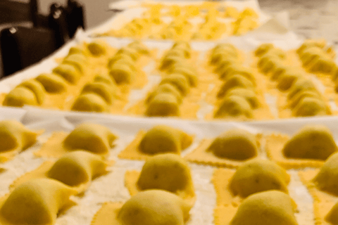 Cooking class, visit to the Catania market and light lunch