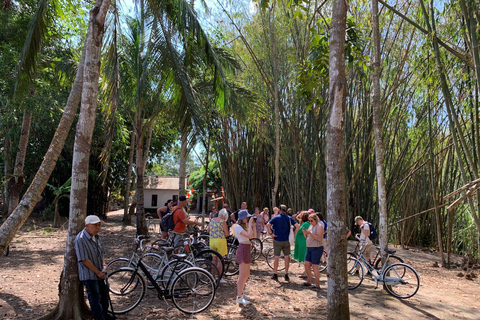 Yogyakarta: Borobudur Klättring till toppen Inkluderad cykeltur