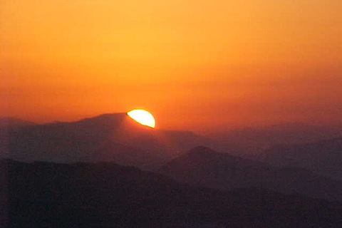 Excursão ao nascer do sol em Sarangkot sobre a Cordilheira do Himalaia AnnapurnaSomente motorista