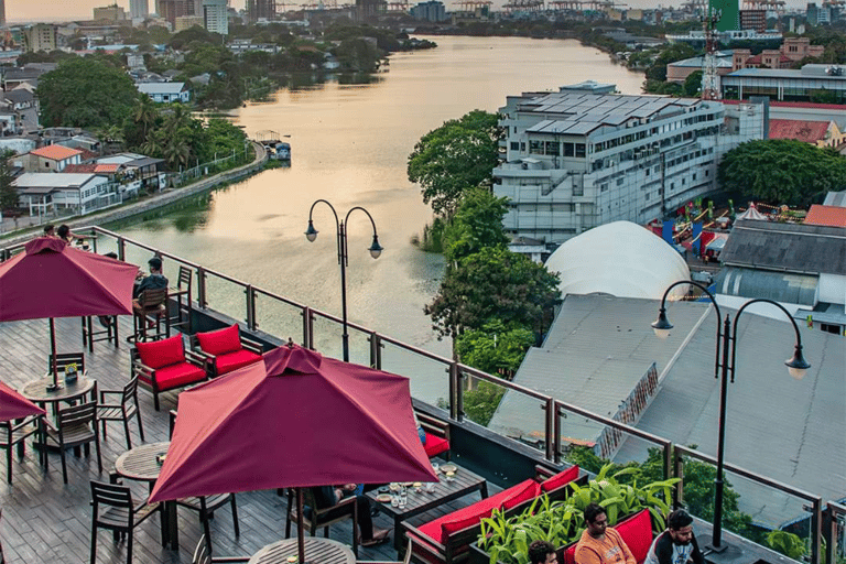 Colombo: Puesta de sol y cócteles en el bar de la azotea