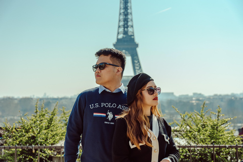 Paris: Eiffel Tower Street Photoshoot Paris: Eiffel Tower 15m Photoshoot - 5 Photos