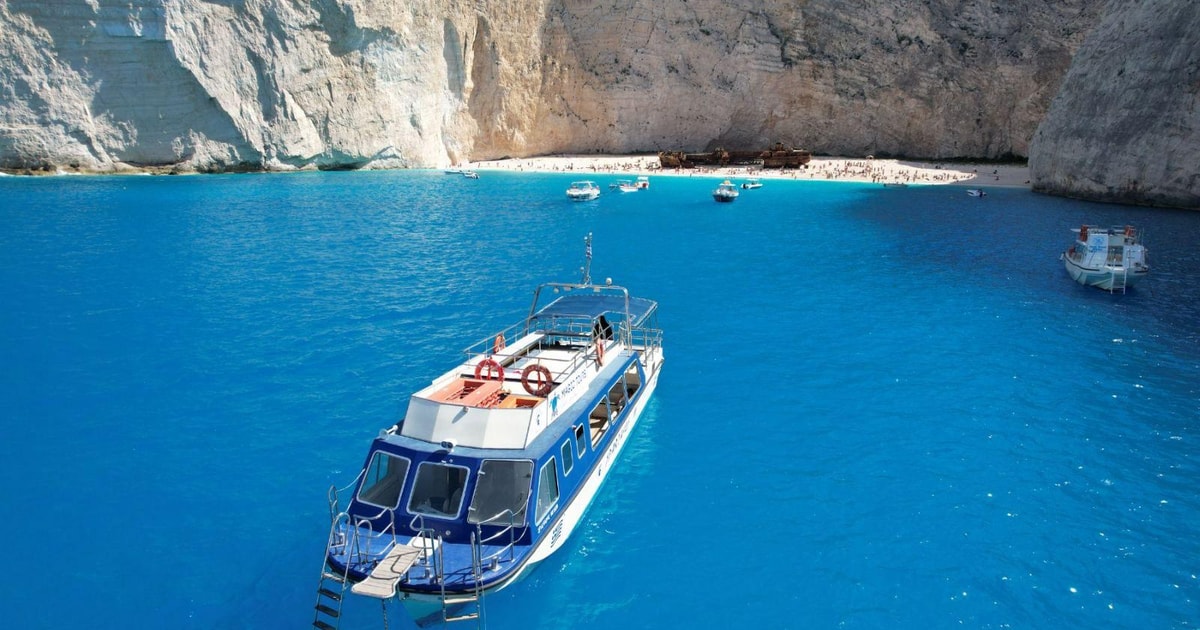 Navagio-Bucht Weißer Strand Westküste Porto Vromi Anafonitria ...