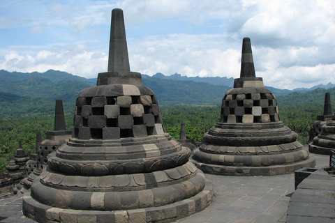 Yogyakarta: Borobudur Climb Top &amp; Prambanan, Ticket Include