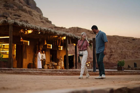 AlUla: Old Town Twilight Walk with Rawi Guide