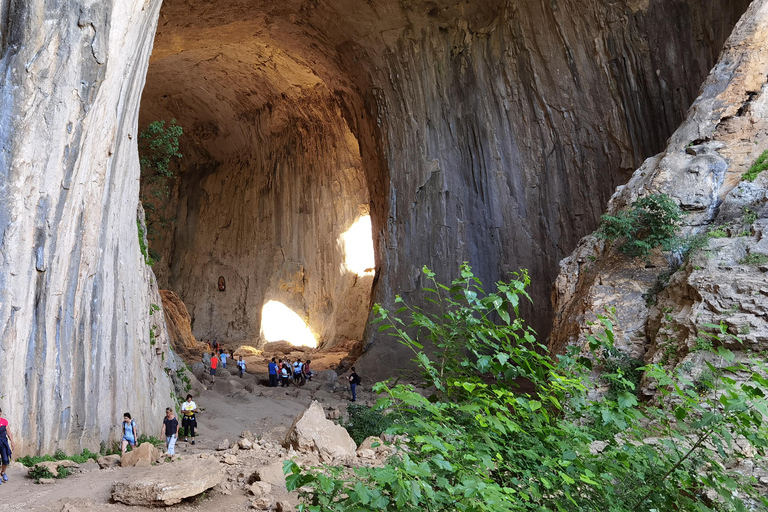 Sofia: Cave God's Eyes and Iskar-Panega Geopark Tour