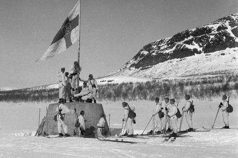 Helsinki WWII Walking Tour: Finland’s Fight for Survival