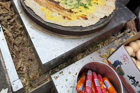 Shanghai: 3-hour Street Food and Temple Tour