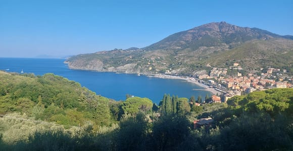 Cinque Terre panoramic hiking from Levanto to Monterosso