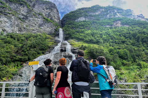 Ålesund-Geiranger-Ålesund Fjord Tour (2 hours in Geiranger)