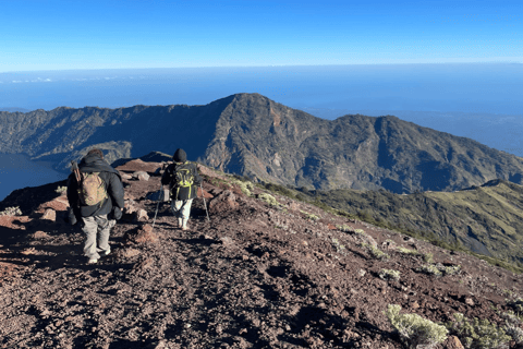Mount Rinjani Trekking 3D/2N to the Peak Lake, & Hot Springs