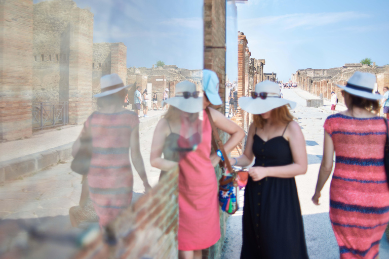 Naples: Pompeii and Herculaneum Guided Tour
