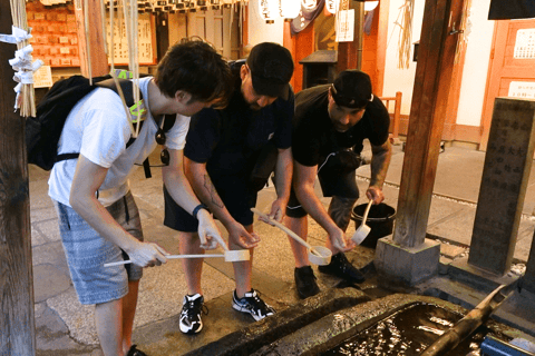 Osaka: Walking Tour with Namba Yasaka Shrine & Dotonbori