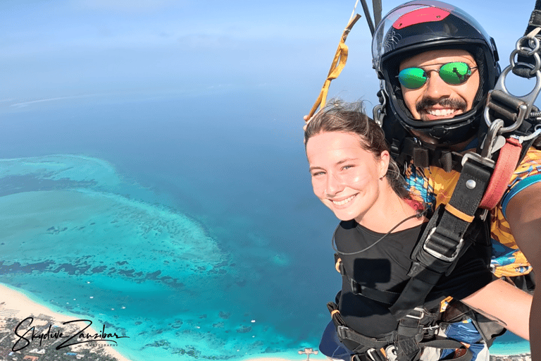 Skydive Zanzibar - Saut en tandemSkydive Zanzibar