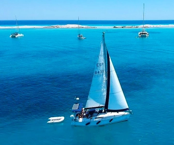 Tour in barca a vela sulla costa salentina