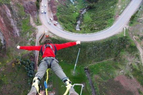 Bungeejumpen en katapult in Poroy