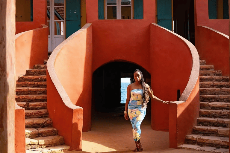 Explore Goree Island and Dakar: Full-Day Tour with Lunch
