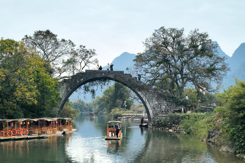Guilin: Li River Bamboo Raft & Xianggong Hill Private Tour Private Tour With Chinese-speaking Diver-guide