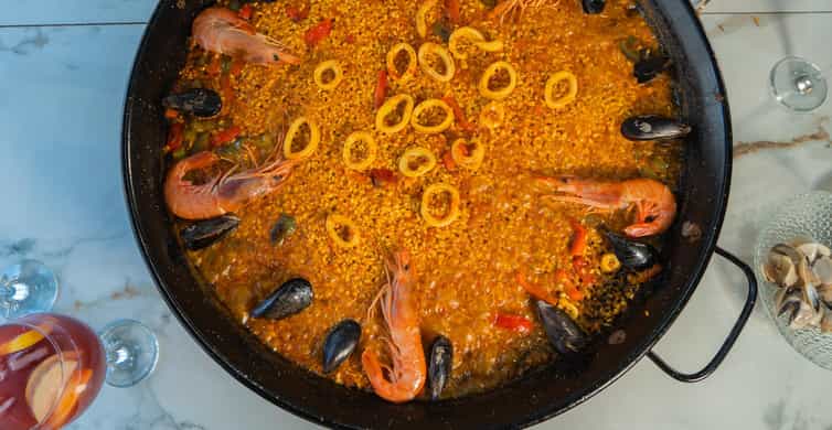 Madrid: Paella & Sangria Classes – Seafood, Chicken or Vegan photo 7