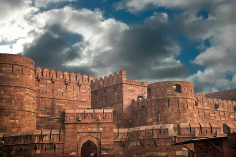 Agra: Taj Mahal Express Entry Ticket with guide Taj Mahal Express Entry Tour With Guide Only