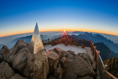 Sapa Small Group 2-Day Fansipan &amp; Trekking All InclusiveFrom Hanoi With Bungalow All Inclusive