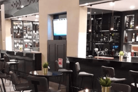 AMM Amman Queen Alia International Airport Crown Lounge Main Terminal International Departure: Crown Lounge