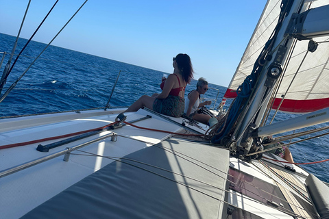 Spektakularna półdniowa żegluga - wyspa Sal, Wyspy Zielonego PrzylądkaPółdniowa wycieczka pod żaglami