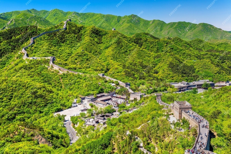 Outdoor Hot Spring i Great Wall w Mutianyu Private TourPrywatna wycieczka jednodniowa: Chunhuiyuan Outdoor Hot Spring Experience