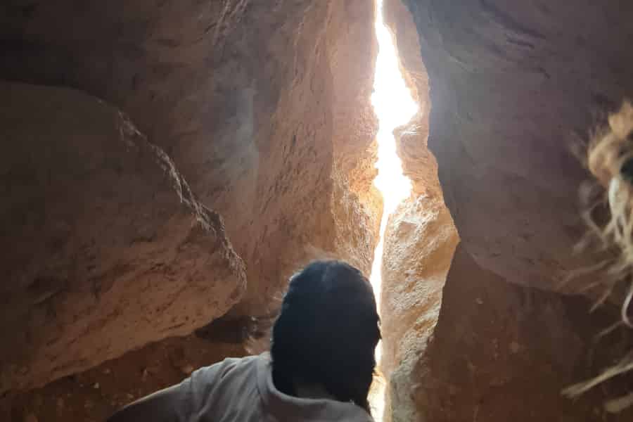 Von Kairo nach Fayoum: Safari mit dem Geländewagen, Wasserfälle & Wadi Al-Hitan. Foto: GetYourGuide Von Kairo nach Fayoum: Safari mit dem Geländewagen, Wasserfälle & Wadi Al-Hitan. Foto: GetYourGuide