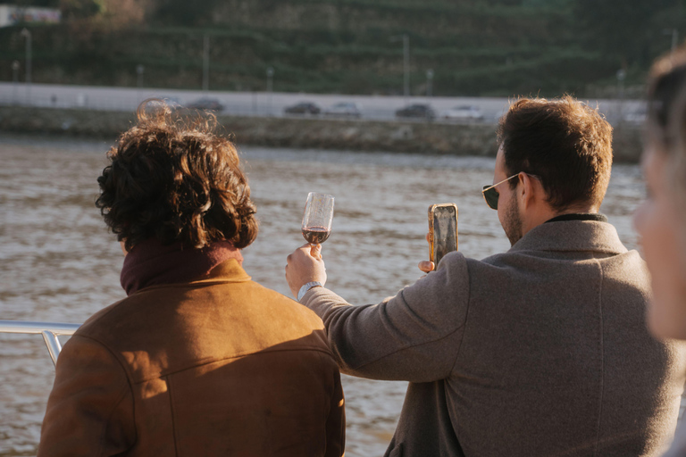 Porto : croisière fluviale de 6 ponts sur le vin de Porto avec 4 dégustationsPorto - Croisière fluviale de 6 ponts sur le vin de Porto avec 4 dégustations